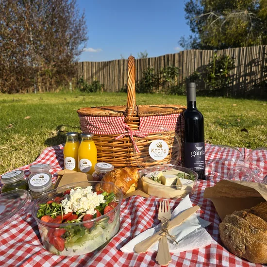 סלסלת פיקניק זוגית רומנטית